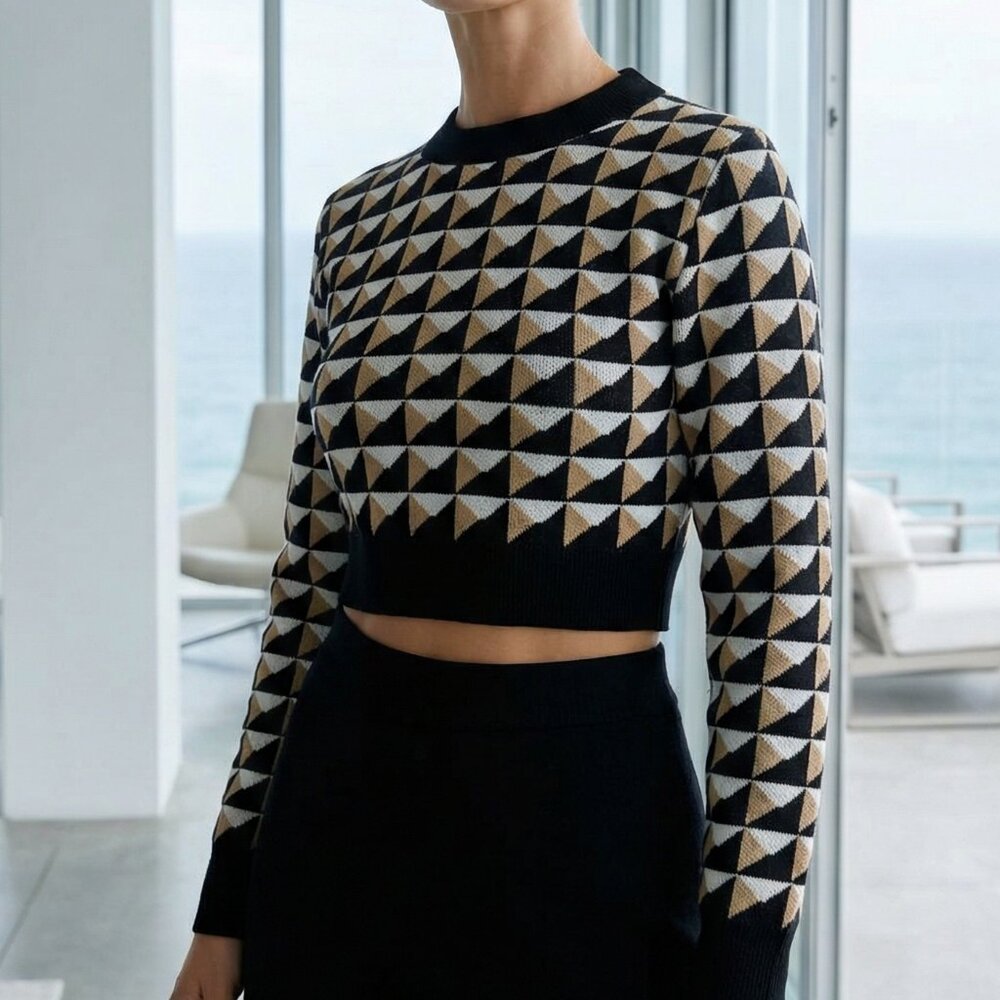 $225 SAUNDERS Graphic pattern cropped sweater XL